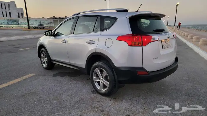 للبيع تويوتا راف فور 2014 4