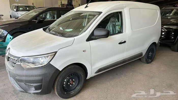 متوفر رينو اكسبيرس بضاعه 2024 اصفار عروض ممتازه 0