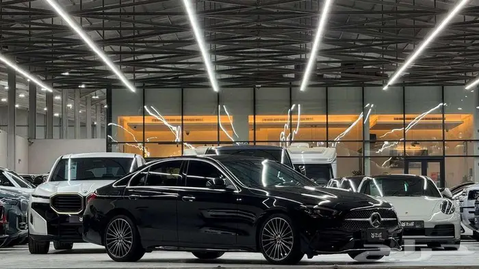 2023مرسيدس سي200 MERCEDES C 1