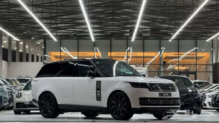 2023رنج روفر اس في RANGE ROVER SV P530 1