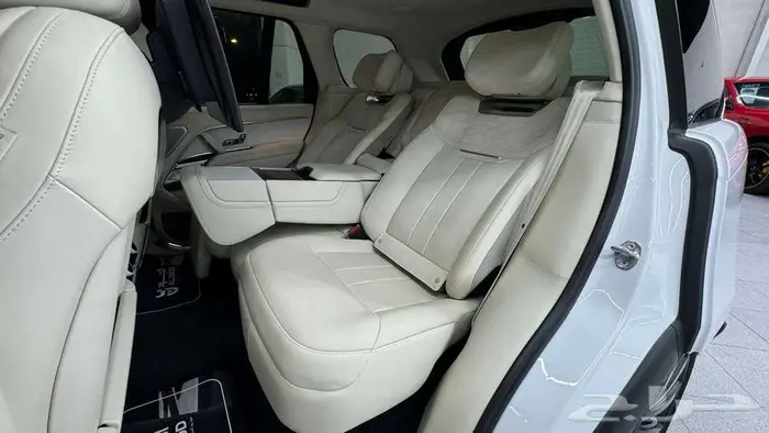 2023رنج روفر اس في RANGE ROVER SV P530 14