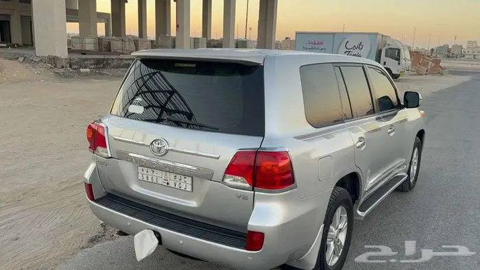 جيب لاند كروزر فل 2014 وكاله شرط 20