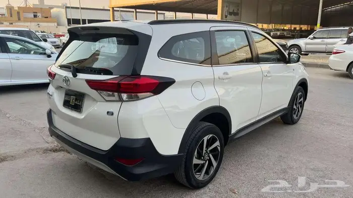 تويوتا راش موديل 2023- معرض خلف للسيارات 3