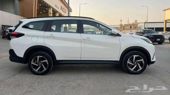 تويوتا راش موديل 2023- معرض خلف للسيارات 5