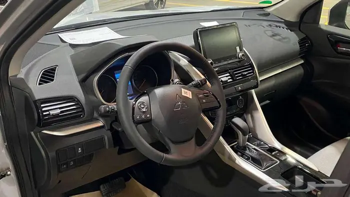 ميتسوبيشي اكليبس كروس نص فل موديل 2025 10