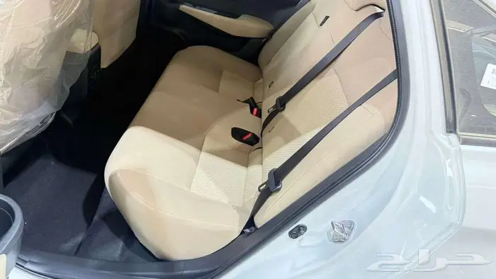 يارس واي بلس ابيض 2026 8