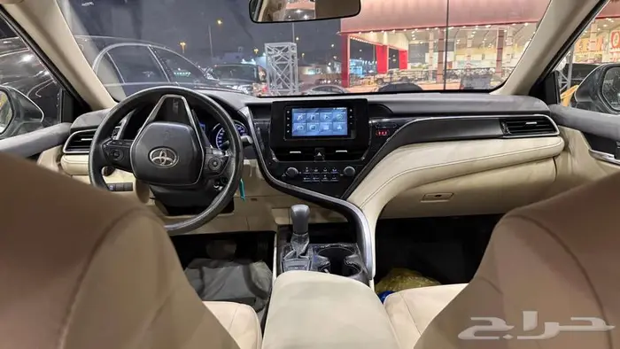 تويوتا كامري LE 2023 2