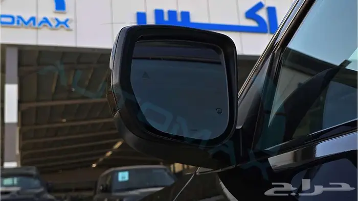 جيب جراند شيروكي لاريدو 2024 خليجي اصفار مع ضمان الوكيل 16