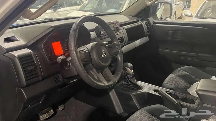 عرض خاص ميتسوبيشي L200 تومانيك غمارتين بدون دبل موديل 2024 7