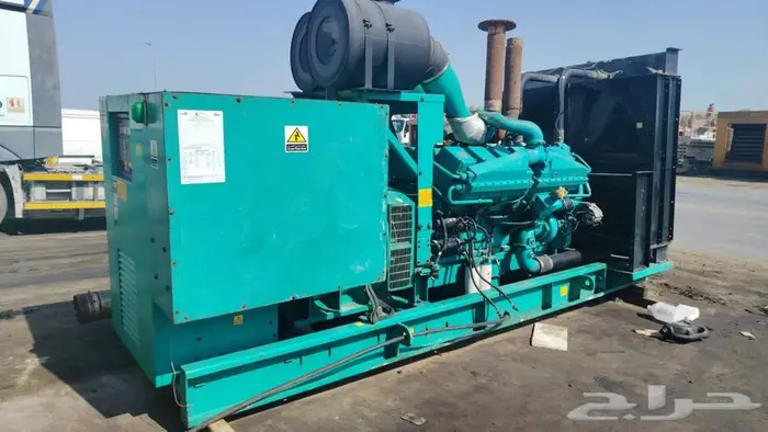 مولد كهرباء كومنز مستعمل نظيف 1000 KVA صافي 923 كيلو للبيع 1