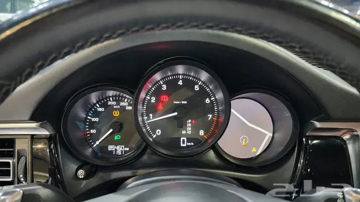 بورش ماكان 2022 17