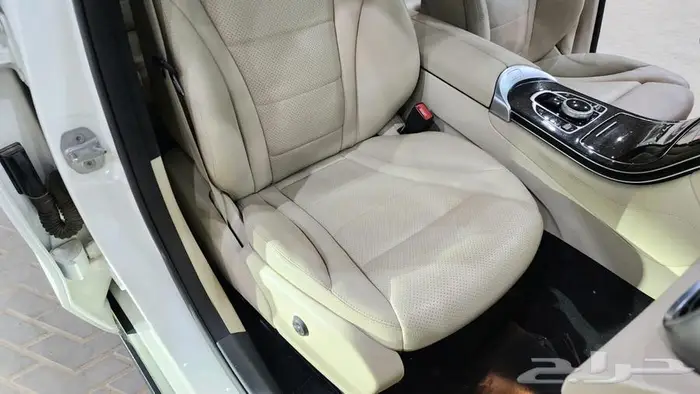 مرسيدس GLC300 2017 22