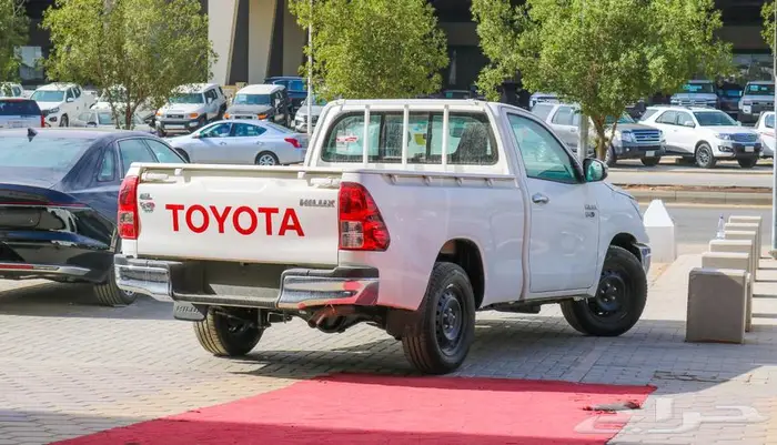 تويوتا هايلوكس غمارة 2025 بنزين وديزل كاش واقساط 5