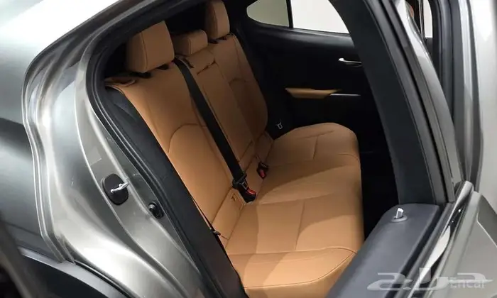 لكزس UX300h 2.0 2WD - وارد كوريا 12