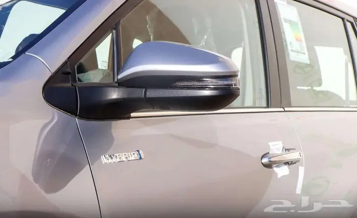 تويوتا اينوفا هايبرد VIB موديل 2024 14