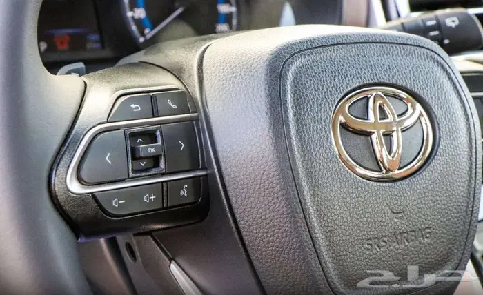 تويوتا اينوفا هايبرد VIB موديل 2024 29