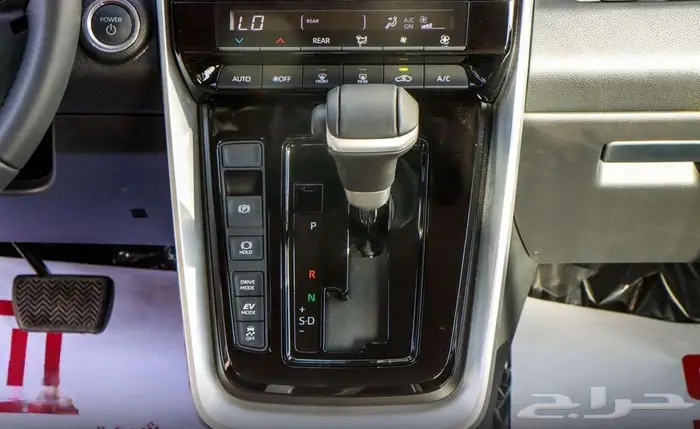 تويوتا اينوفا هايبرد VIB موديل 2024 23