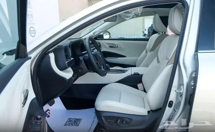 تويوتا كراون بريميوم هايبرد موديل 2025 20