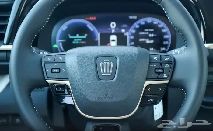 تويوتا كراون بريميوم هايبرد موديل 2025 35