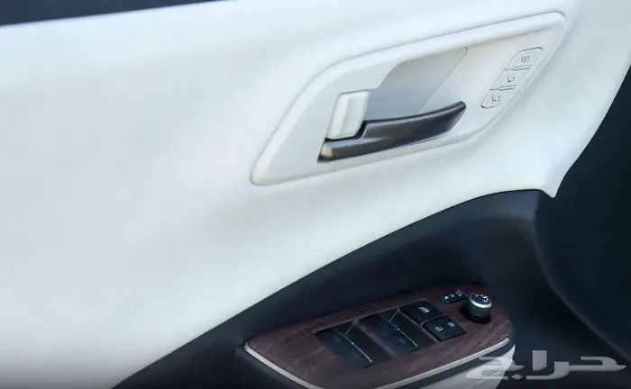 تويوتا كراون بريميوم هايبرد موديل 2025 5