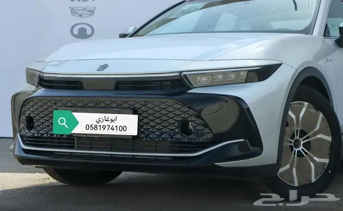 تويوتا كراون بريميوم هايبرد موديل 2025 23