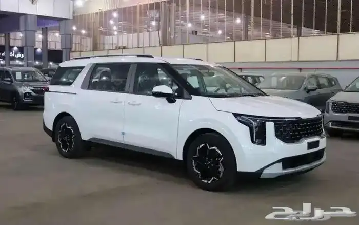 كيا كارنيفال استاندر 2025 كاش وتمويل باقل الاسعار لدى الموزع 3