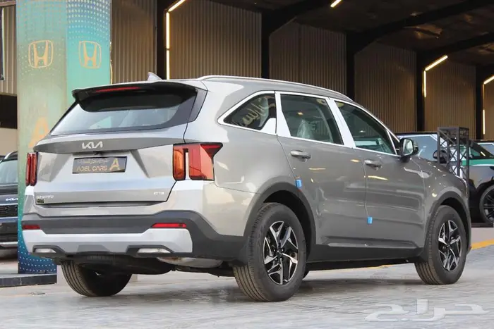 فرصة العمر لإمتلاك سيارة كيا سورنتو 2025 هايبرد عروض مميزة 5