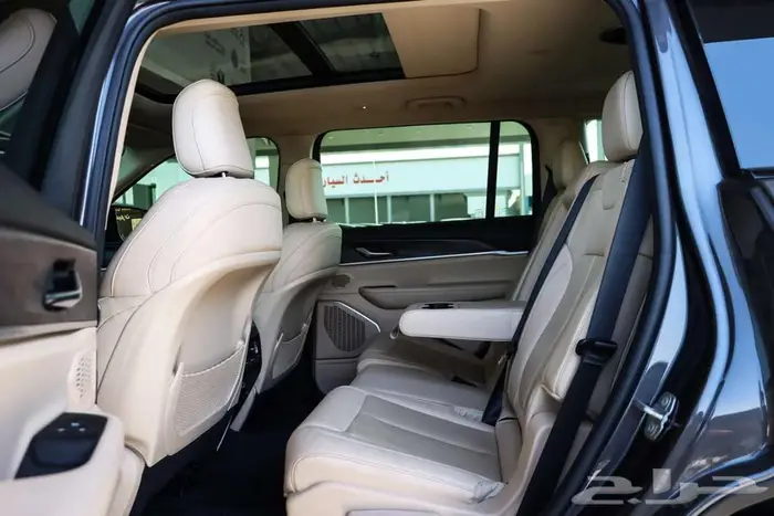 جيب جراند شروكي فل كامل ليمتد موديل 2021 11