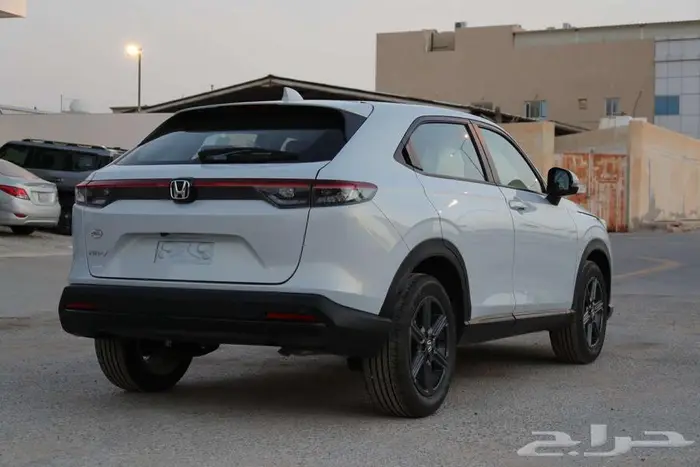 هوندا اتش ار في نص فل 12