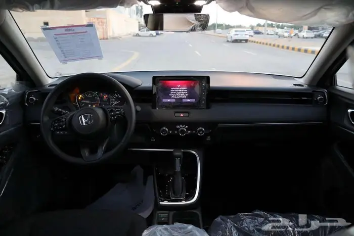 هوندا اتش ار في نص فل 8