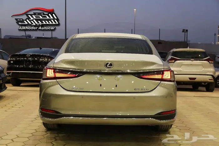 لكزس اي اس 250 استاندر 4