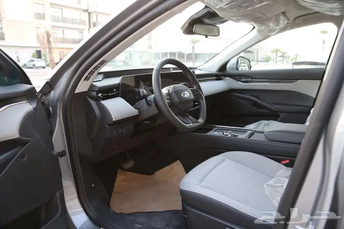 فورد تورس أمبيانتي 2026 رمادي أنيق ب121325 ريال 8