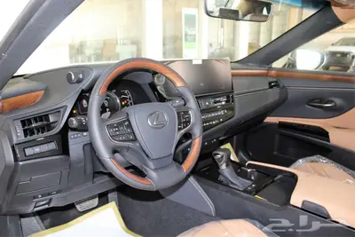 لكزس - ES300 Bh هايبرد - 2025 - نص فل - خليجي السعر 199000 index