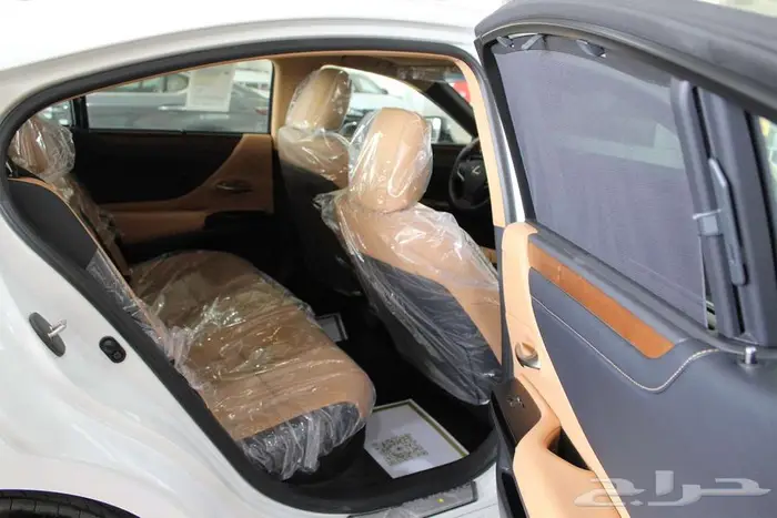 لكزس - ES300 Bh هايبرد - 2025 - نص فل - خليجي السعر 199000 14