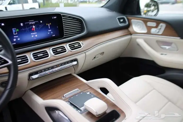 مرسيدس GLE450 2025 مقاعد 7 6