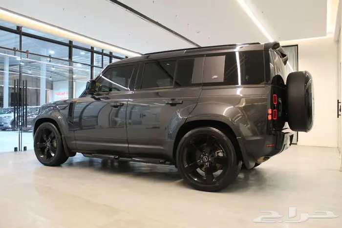 ديفندر S110 2023 3