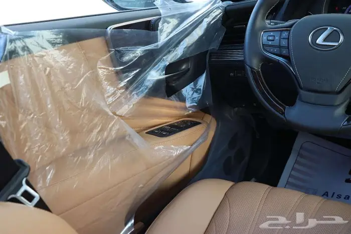 لكزس LS. 500.HHهايبرد موديل 2022 27