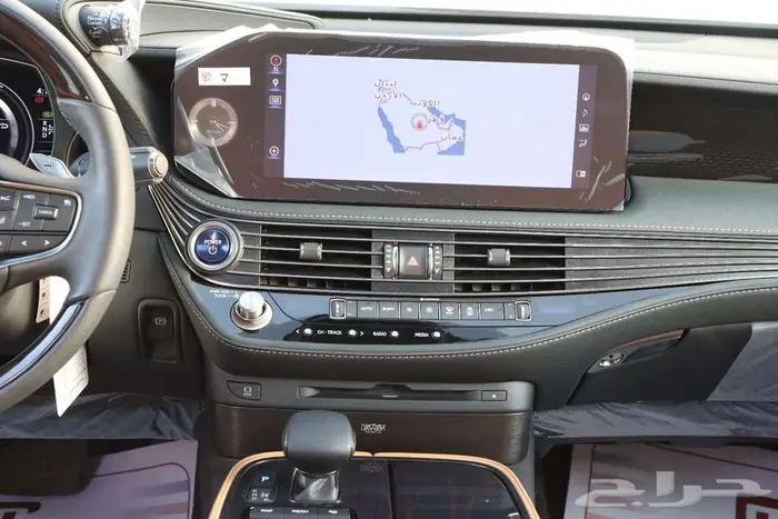 لكزس LS. 500.HHهايبرد موديل 2022 9