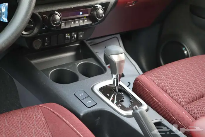 هايلوكس غمارتين S-GLX 4 4 اوتوماتيك بنزين 2025 سعودي 12