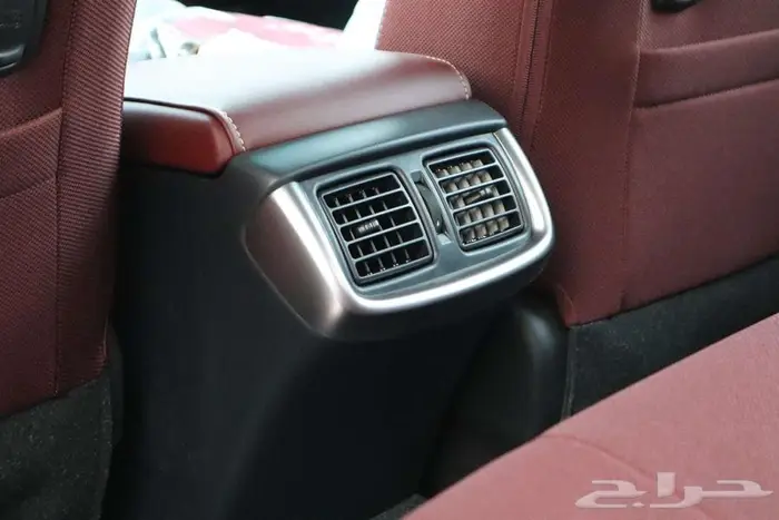 هايلوكس غمارتين S-GLX 4 4 اوتوماتيك 2.4 ديزل 2025 سعودي 7