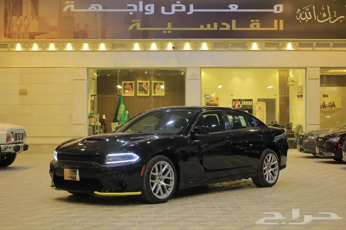دودج تشارجر SXT 2018 فتحة سقف مرهم SRT 1