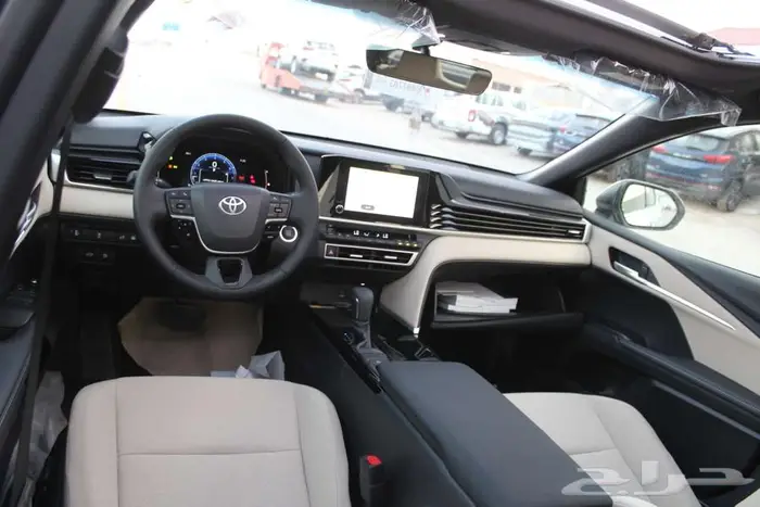 تويوتا كامري LE بنزين 2025 8