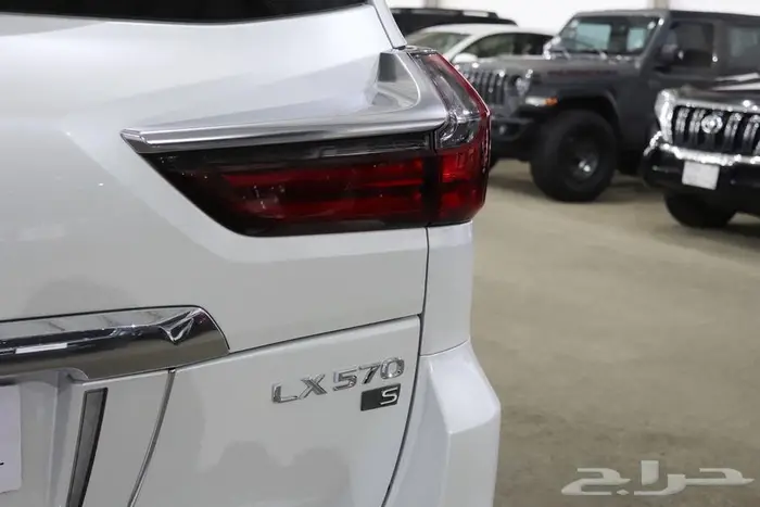 جيب لكزس 2020 فل كامل 8