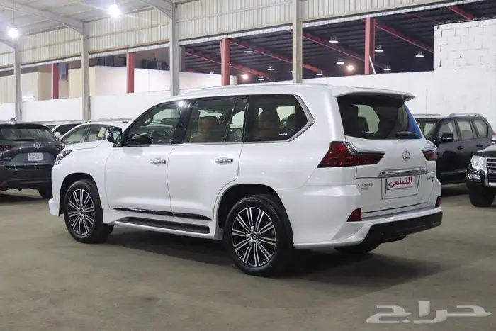 جيب لكزس 2020 فل كامل 7