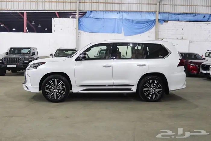 جيب لكزس 2020 فل كامل 2