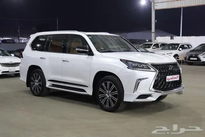 جيب لكزس 2020 فل كامل 4