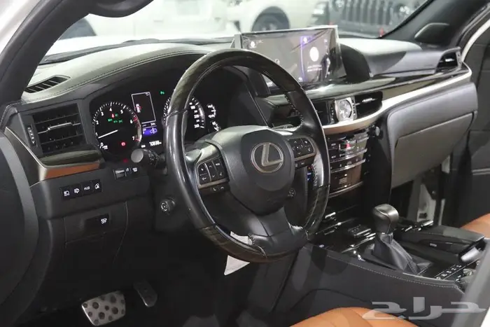 جيب لكزس 2020 فل كامل 10