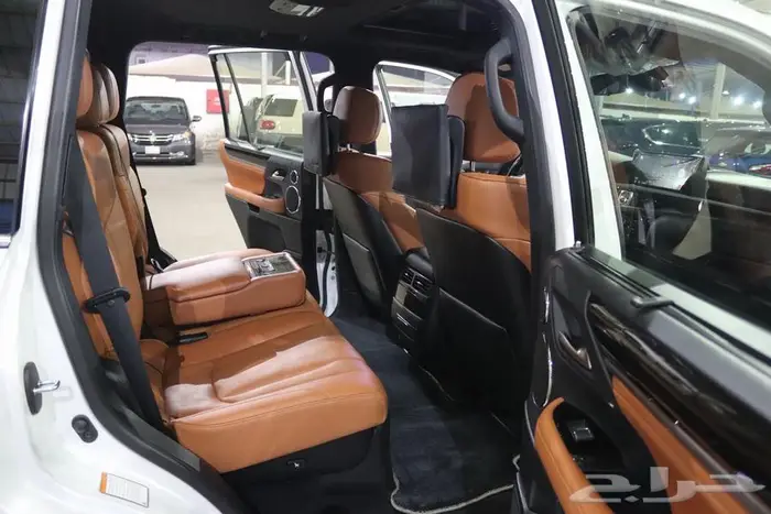 جيب لكزس 2020 فل كامل 17