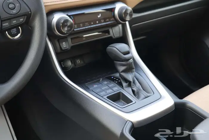 تويوتا راف فور 2025 استندر و نص فل 7