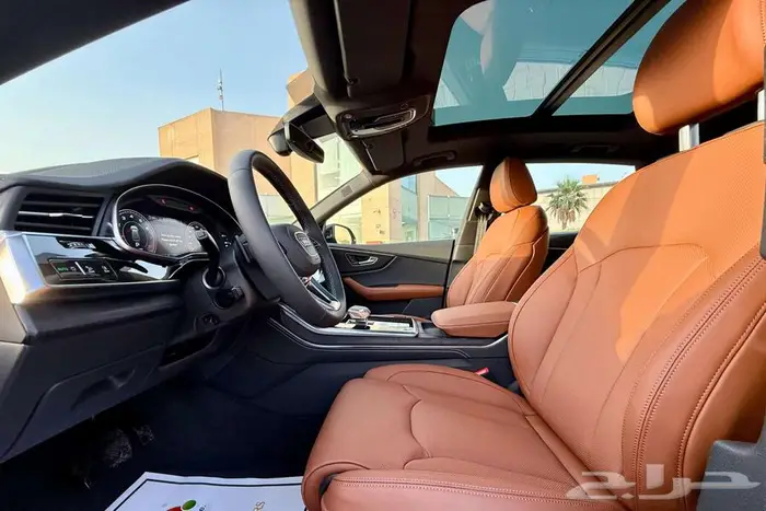 اودي Q8 S-LINE 2025 اسود خليجي 8